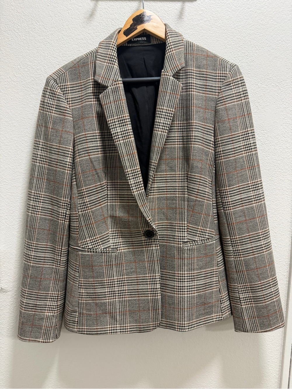 Express Plaid Single-Button Blazer in Gray with Brown Windowpane